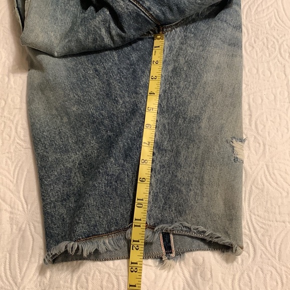 Cult of Individuality Logan Distressed Denim Short With Frayed trim - Picture 16 of 16